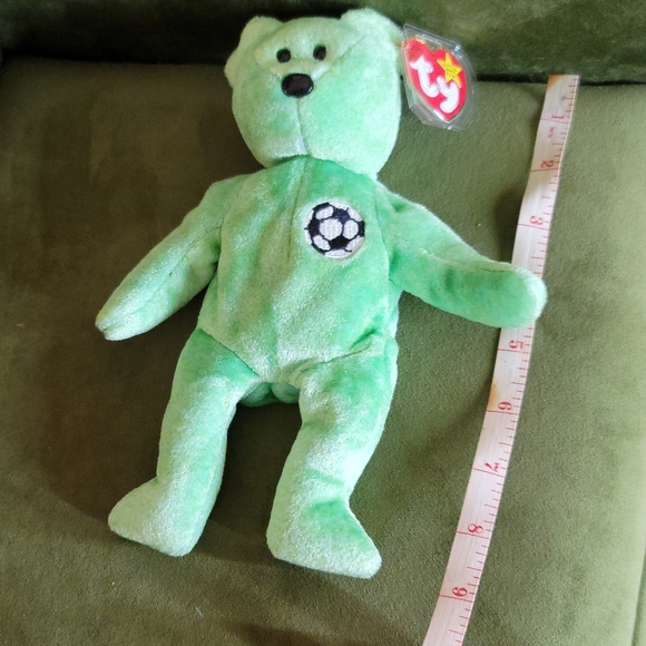 Ty Beanie Baby Kicks Soccer Color Green Size 9" NWT - Picture 8 of 8